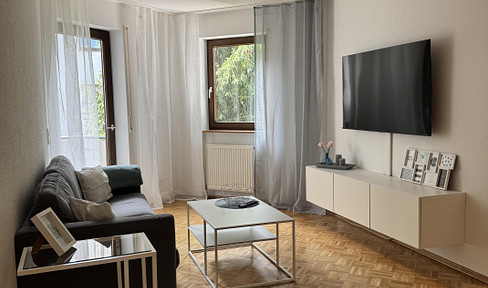 Freshly renovated and ready to move in furnished 2-room apartment with balcony and parking space