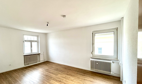 6-Zimmer-Wohnung in renoviertem Altbau