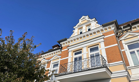 Family dream home: 103 m² with garden and carport.