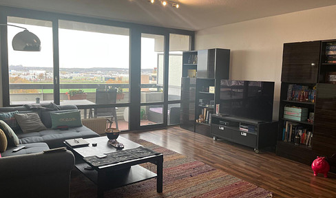 Central 3-room apartment with fantastic view from the south-facing balcony and fitted kitchen in Cologne Weiden