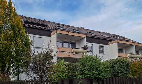 3-Zimmer DG-Wohnung mit uneinsehbarer Dachterrasse