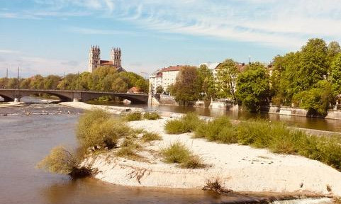 Jewel on the Isar in a quiet, green location - a rare opportunity