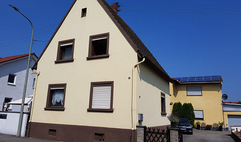 5-room apartment with potential in shell condition in two-family house - quiet location in Hagenbach