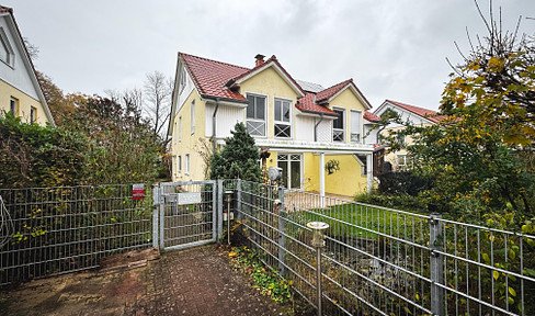 Viel Platz für die ganze Familie - Idyllisches Wohnen in Feldrandlage in Pinneberg