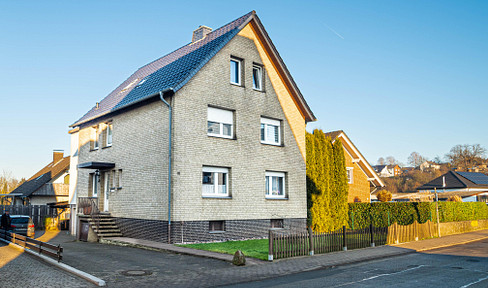 Prov.frei - modernisiertes vollvermietetes 3 Parteienhaus in zentraler Lage