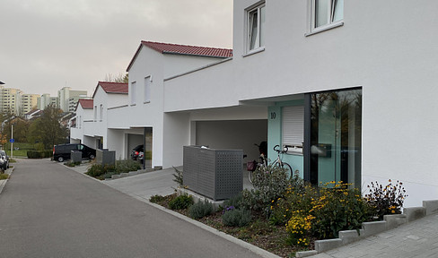 2-Raum-Neubaubauwohnung (2021) mit großer Terrasse und EBK