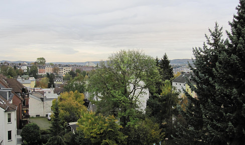 Helle Wohnung mit Fernblick