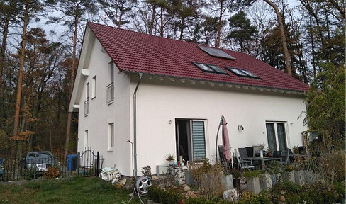 Sofort bezugsfrei: Energieeffizienzhaus A mit großem Garten provisionsfrei zu verkaufen