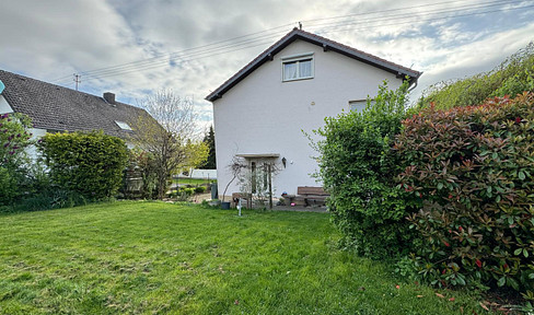 Preissenkung !! Provisionsfrei !! Zweifamilienhaus - großer Garten - TOP-Lage