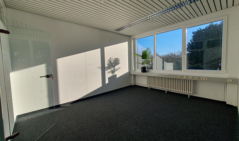 16m² office first occupancy after renovation + parking spaces Optional: warehouse/open space/parcel service