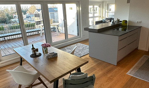 Exclusive owner's penthouse (3-room, 104m2) in Poppenbüttel