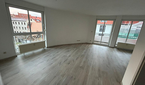 Fitted kitchen, balcony and 3 rooms / city center location