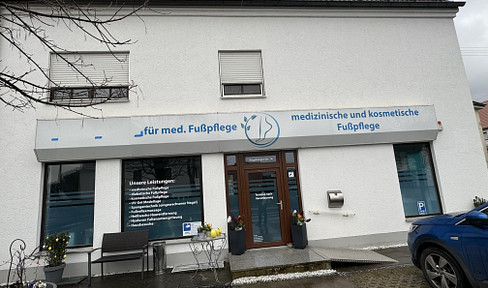 Store with storage space for rent in Fischach