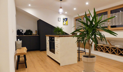 Modern, completely renovated top floor apartment in Vohburg - ideal for singles or couples