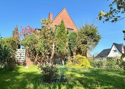 Sun-drenched detached house in Barsbüttel