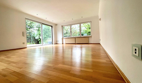 Bright first floor apartment in 3-party house with garden terrace garage Munich Bogenhausen Daglfing