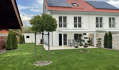 Traumhaft!  5-Zimmer-Doppelhaushälfte - Baujahr 2022 - 500m² Grundstück