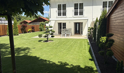 Ready to move in!  Plus-energy semi-detached house - year of construction 2022 with 500m² plot