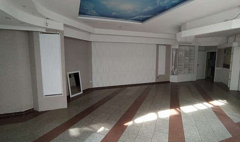 50 m² store space in the Osnabrück Filmpassage for rent at a reasonable price