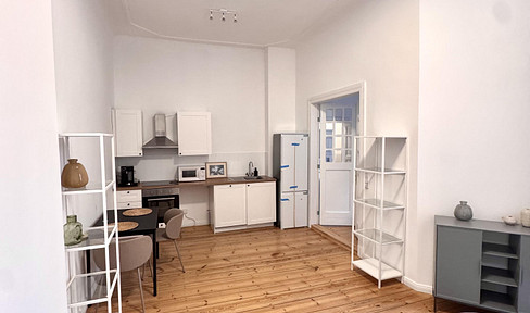 2-room apartment – available to move into from June in Prenzlauer Berg/Winsviertel!