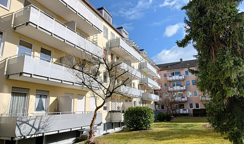 Light-flooded 2-room apartment with 2 balconies + underground parking near OEZ