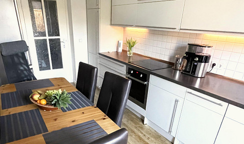 Provisionsfrei 2 Zimmer Wohnung Zentral gelegen, saniert in Düsseldorf Eller freiwerdend