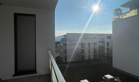 Most beautiful location commission-free: Bright, modern, as good as new 4.5-room apartment on 133 m² / 2nd floor / barrier-free