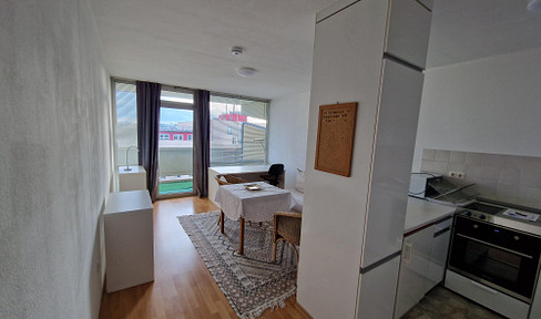 Ready-to-occupy 1-room apartment with large south-facing balcony