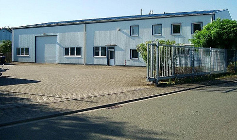 Solid capital investment! 125m² office 125m² apartment 300m² production hall Dülmen prov.free for sale