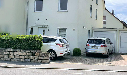 Wunderschöne DHH mit tollem Garten in zentraler Lage mitten in Schönaich