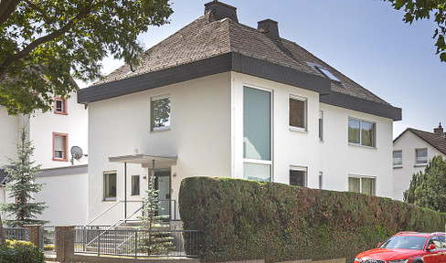 Geräumiges, vollständig renoviertes 6-Raum-Einfamilienhaus