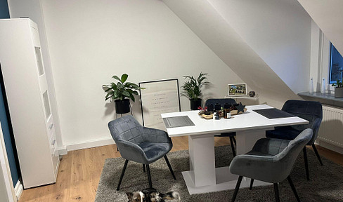 4-room apartment with EBK and garden for rent! Pets allowed!