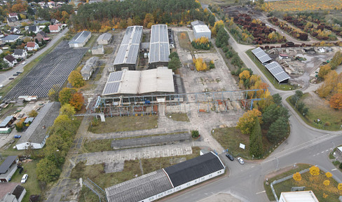 Production halls and office buildings