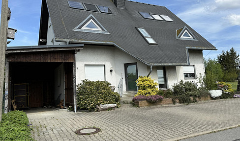 Freistehendes Mehrgenerationenhaus am Ortsrand
