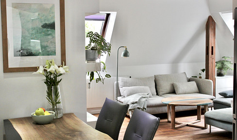 Modernes Wohngefühl: Loft-Charakter & luxuriöse Ausstattung nahe Urnenfriedhof