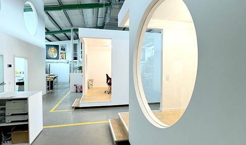 Centrally located, furnished commercial building with variable usage options in Witten-Stockum