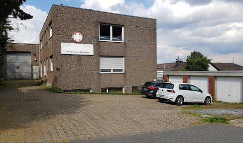 Immobilienpaket mit Halle, Büro, vermietetes MFH und EFH in Velbert