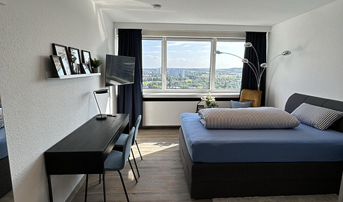 Fully furnished 1-bedroom apartment with a view, located in the SI-Centrum. Renovated in 2023, available from June.