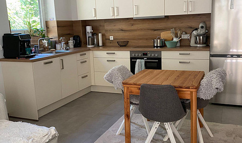 Modern and sunny terrace apartment - exclusive living close to the city