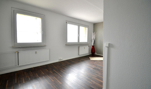 Come and visit us: Bright modern 3-room apartment with a top view over Halle