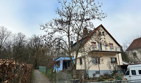 Mehrgenerationenhaus - Ruhige und zentrale Lage -