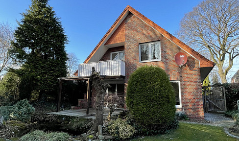 Free of commission! Detached family home with double garage - close to nature and yet central