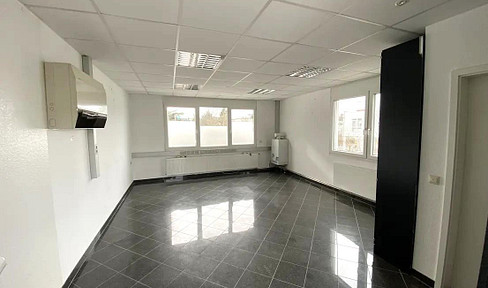 Bright office in Darmstadt - perfect for 1-2 people