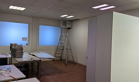 Baden-Baden Oos: production, trade, office, hairdresser etc.