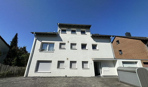 Designer apartment with garden and two garages