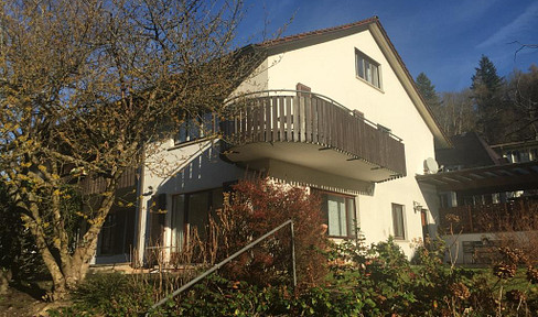 Exceptional two-family house in a desirable location, close to both nature and the city, and available without any commission fees.