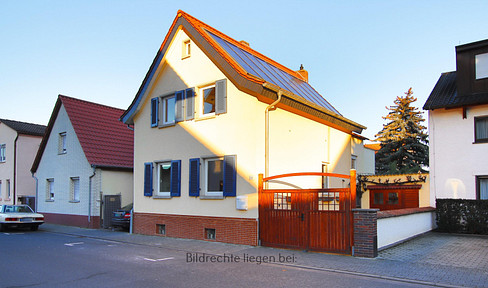 Einfamilienhaus# opt. Bauplatz# Sauna# Wintergarten# Kaminofen# PV & Solar# Griesheim Hofmannstr.