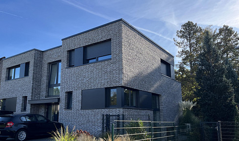 Neuwertige Wohnung in zentraler Lage, nahe S-Bahn Poppenbüttel und Alsterlauf