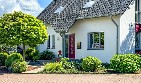 Elegant detached house in a preferred residential area of Holzminden