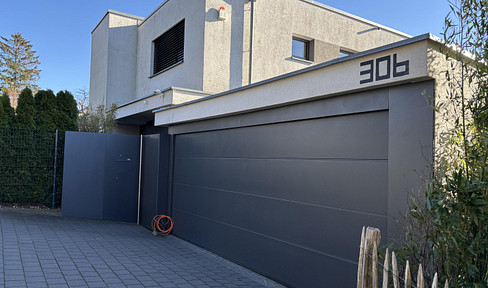Ideal for expats! 8-room villa with luxurious furnishings, EBK, sauna, fireplace